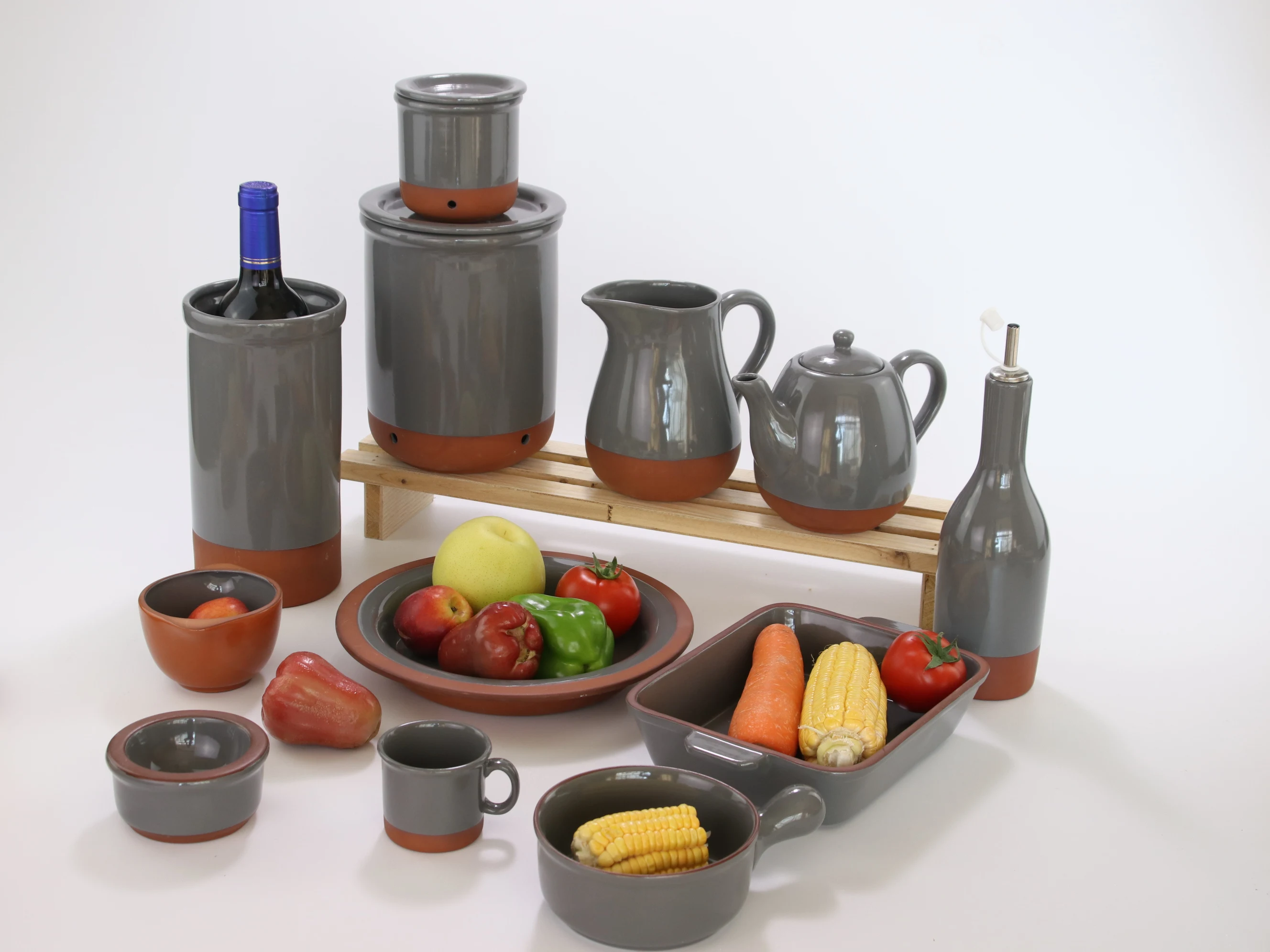 兵马俑陶瓷陶器烹饪葡萄酒油酒瓶