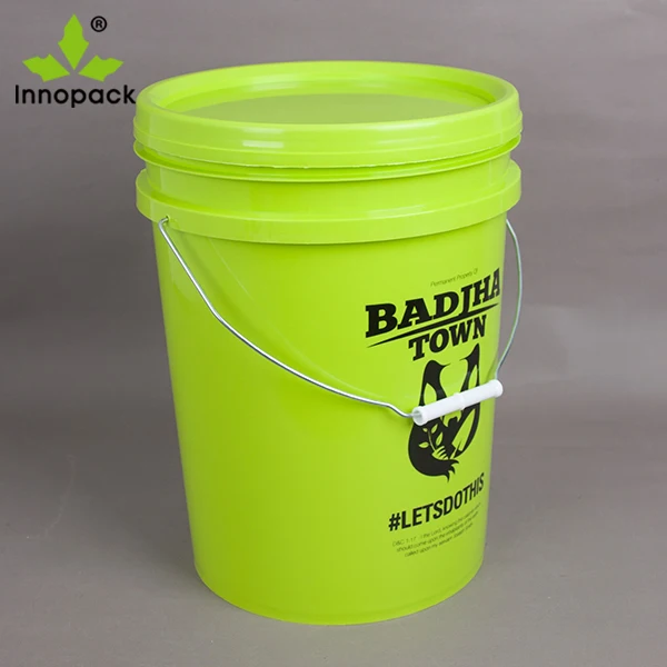 plastic pails with lids wholesale