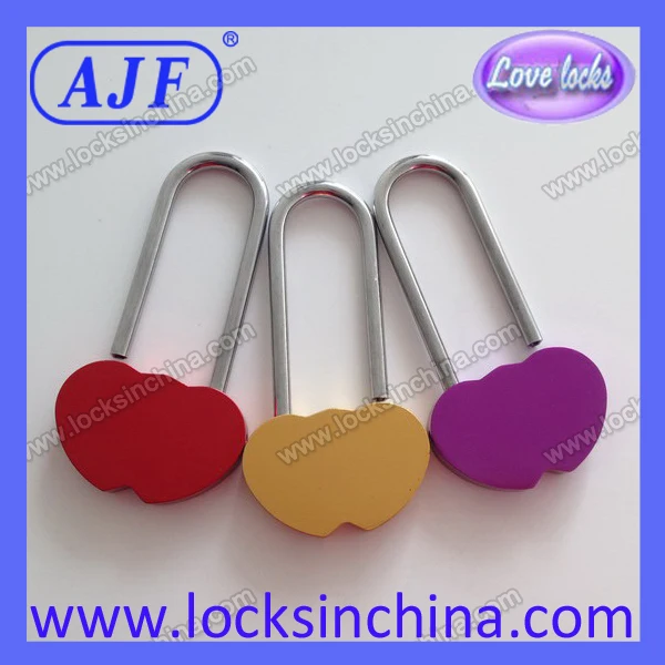 AJF new arrival only manufacturer long hook colored aluminium double heart hanging love wedding lock