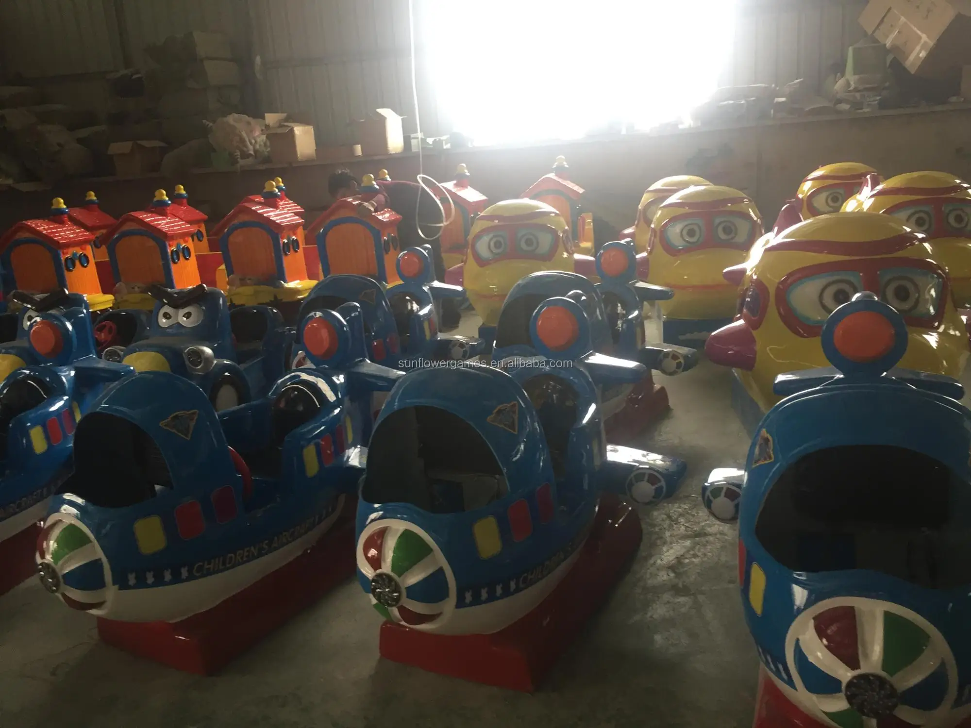 Bee Kiddie Ride Electric Amusement Game Machine Coin Operated Kiddie Rides Swing Game Machine