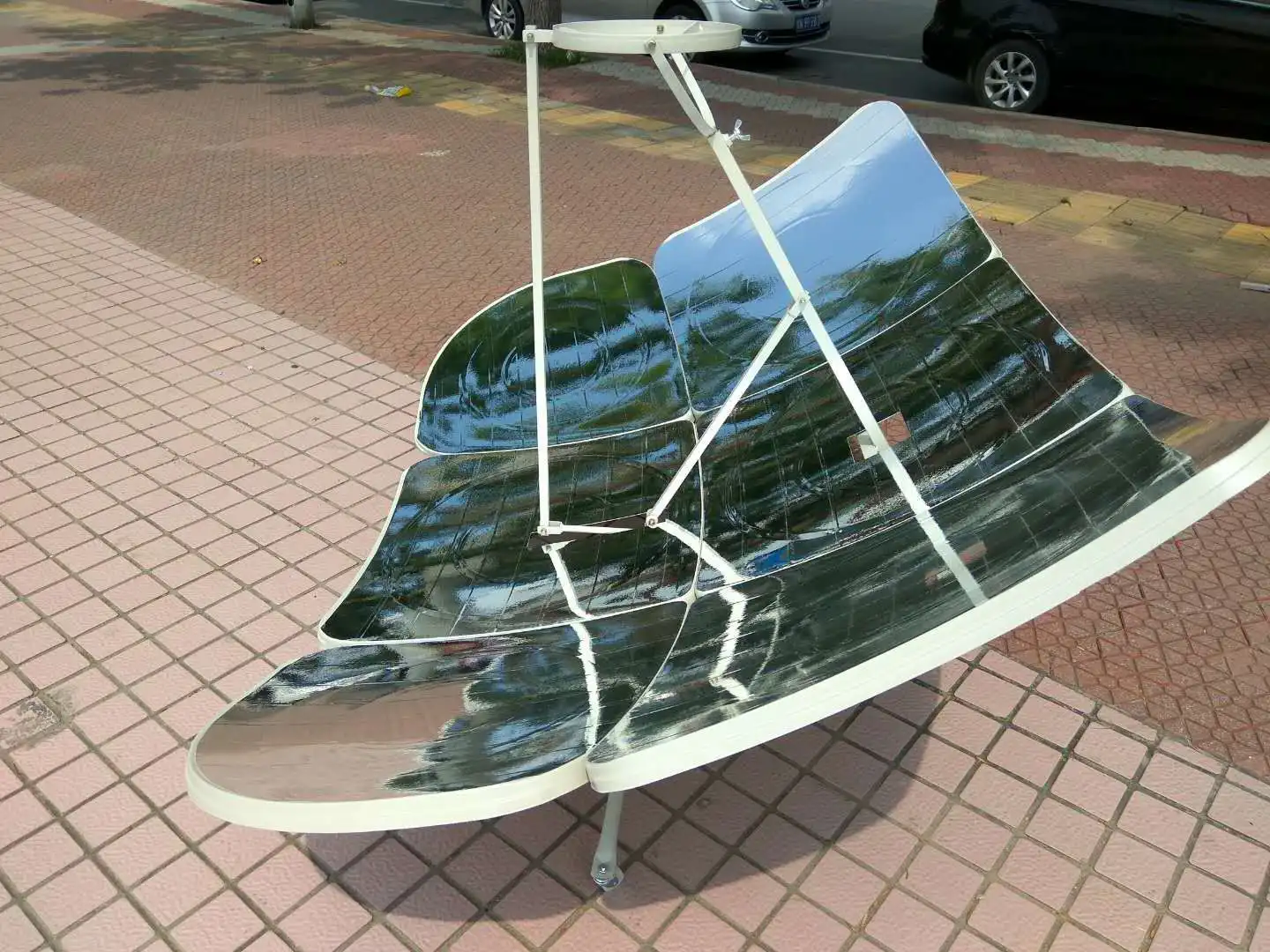 solar cooker 2 (2).jpg