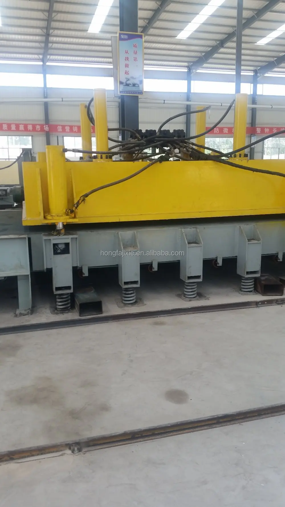 Full automatic high efficient production Vacuum vibration quartz slab pressing machine, stone making machine