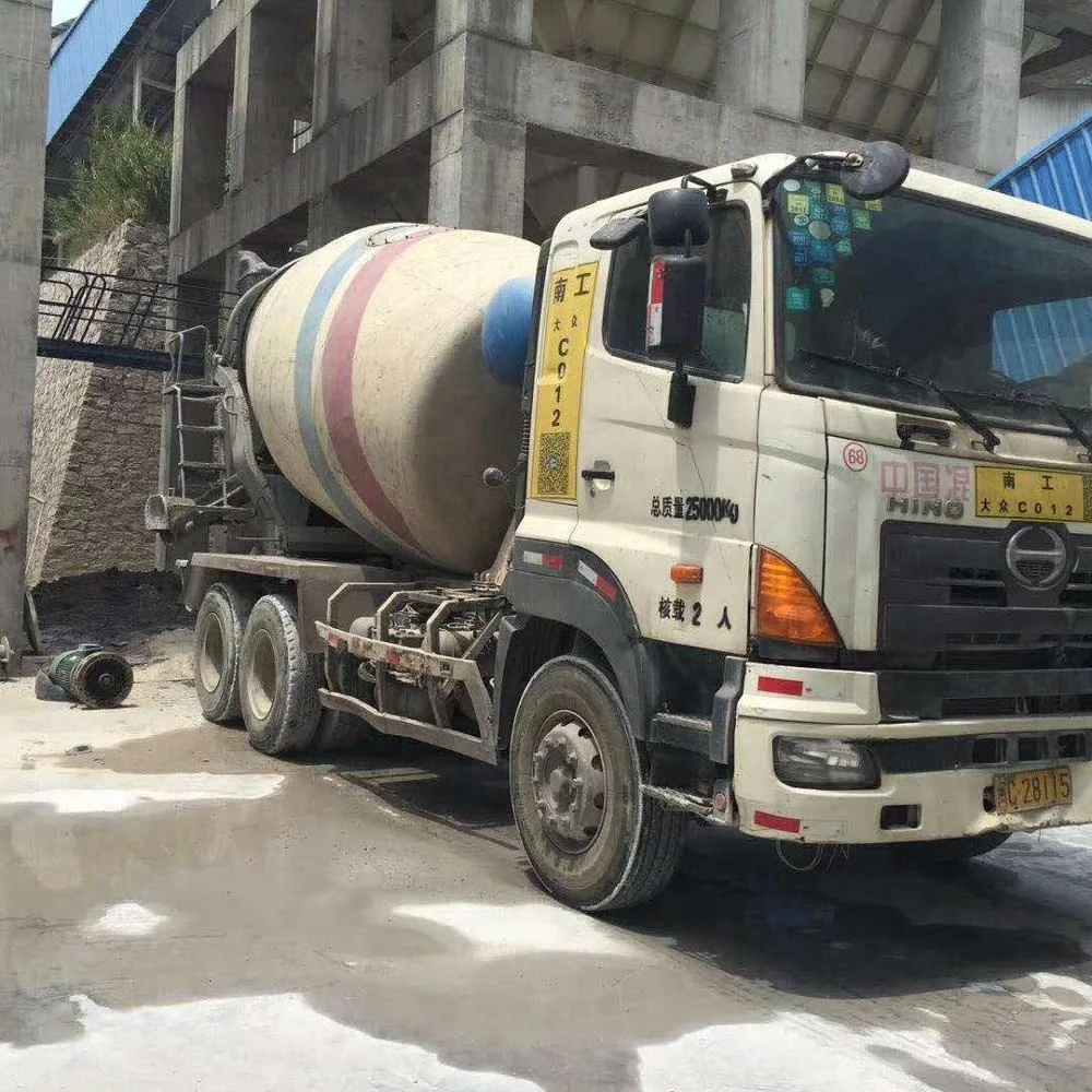 China Venta caliente Mezclador de concreto Camión Hino RC 