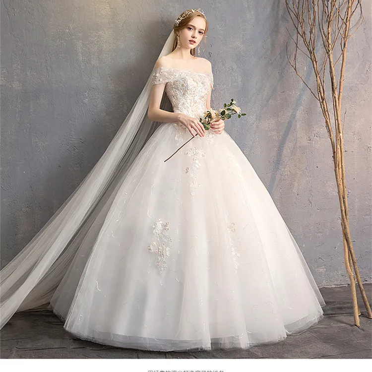 2019 Fashion Styles off shoulder Women Wedding dress Floor Length Vintage Applique Women Bridal Gown