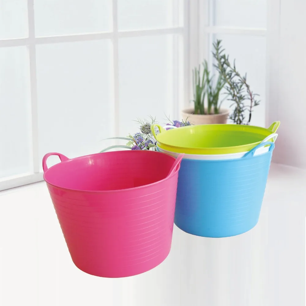 plastic wash bucket