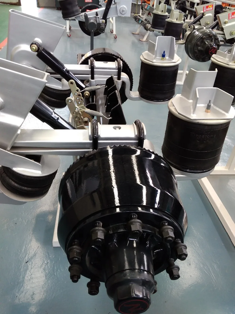 用于拖车的低床拖车轴