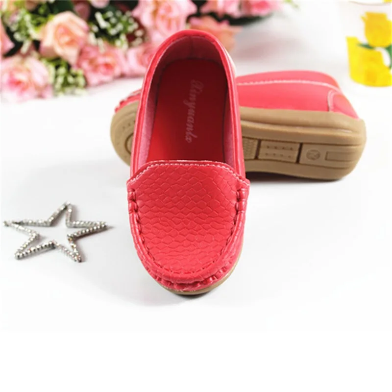 sports shoes for girls online