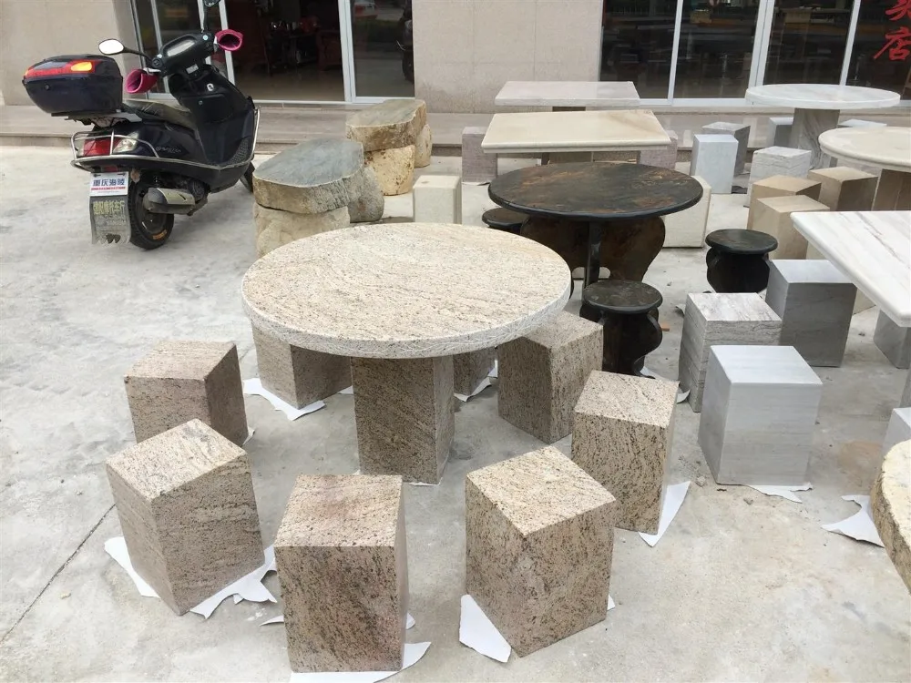 Out Door Furniture Table And Chairs