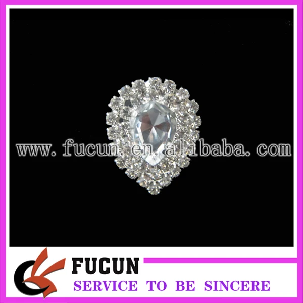 teardrop brooch .jpg