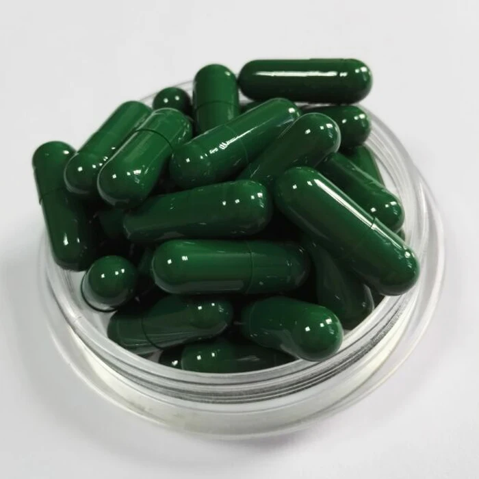 Green gelatin capsules 00.jpg