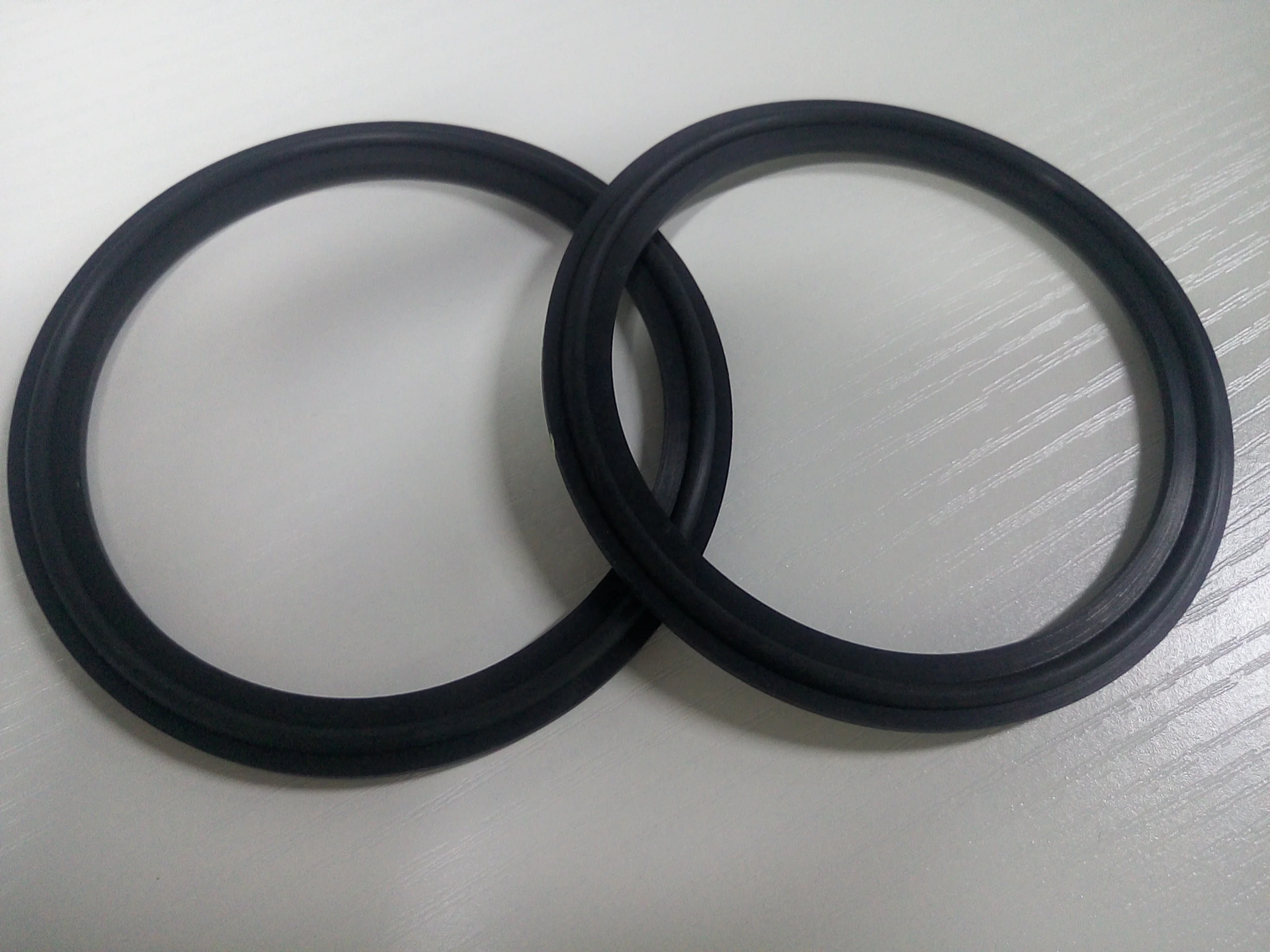 FDA Viton Sanitary Gasket For 3 Tube -1.jpg