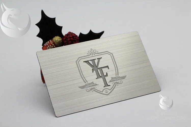 高品质设计银色金属卡