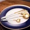 /product-detail/fancy-cupitol-factory-manufacture-cutlery-gold-and-black-flatware-set-for-hotel-restaurant-60768570436.html