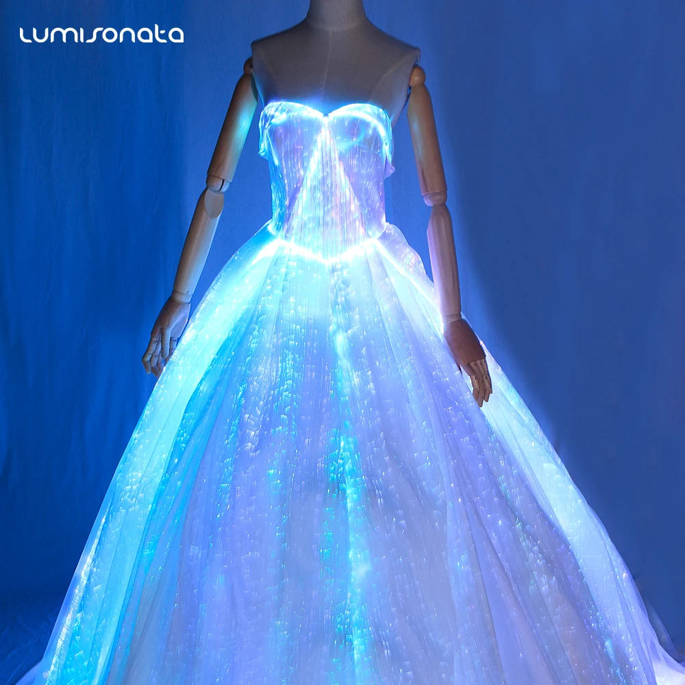 4ft Dress form newest Pre-Lit LED Artifi