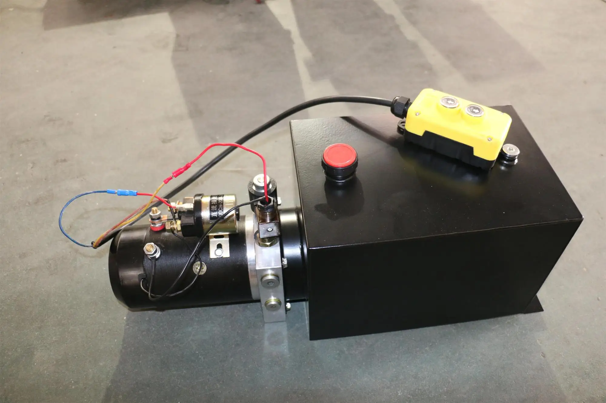 用于自卸拖车的 12 v dc 液压动力装置