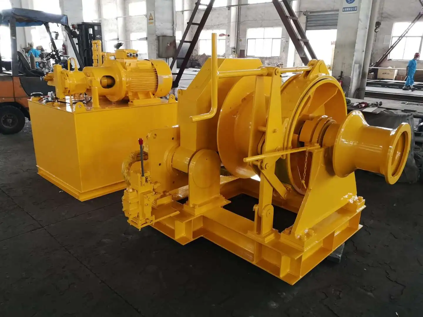 hydrauli winch 3.jpg