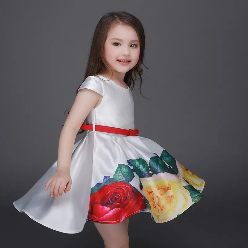 Pretty girls in dresses pictures Pretty girls in dresses pictures