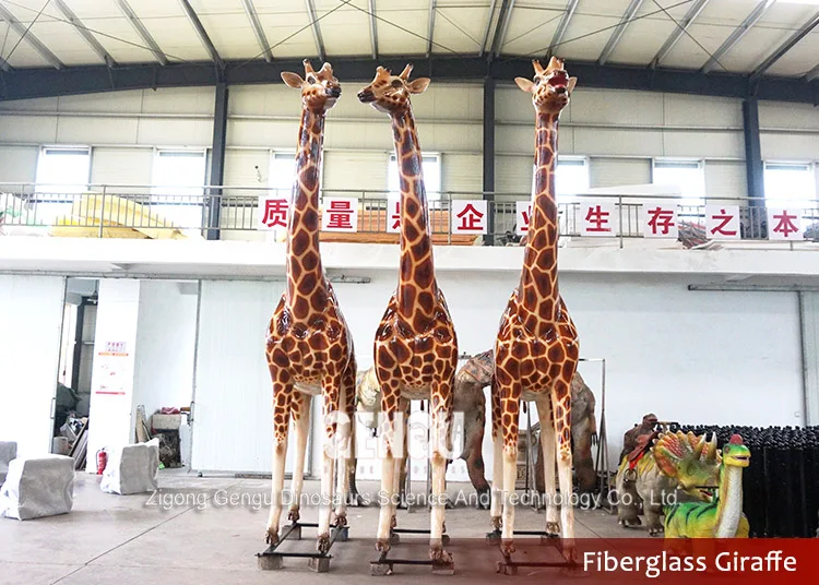 hansa life size giraffe