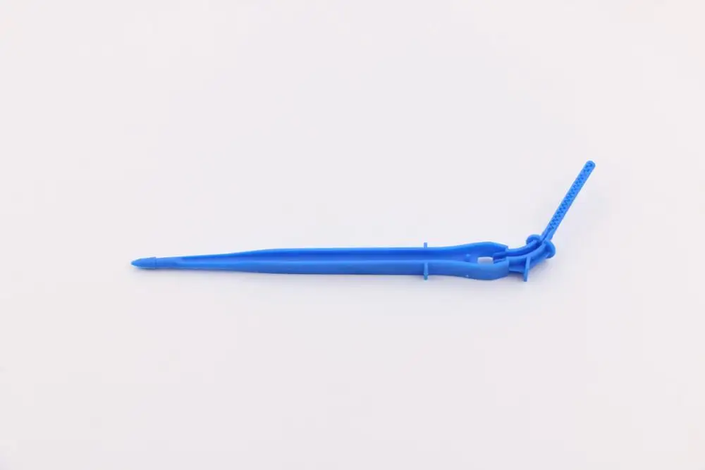 Goutteur flèche à quatre branches pour irrigation goutte-à-goutte, avec tube et goutteur PC