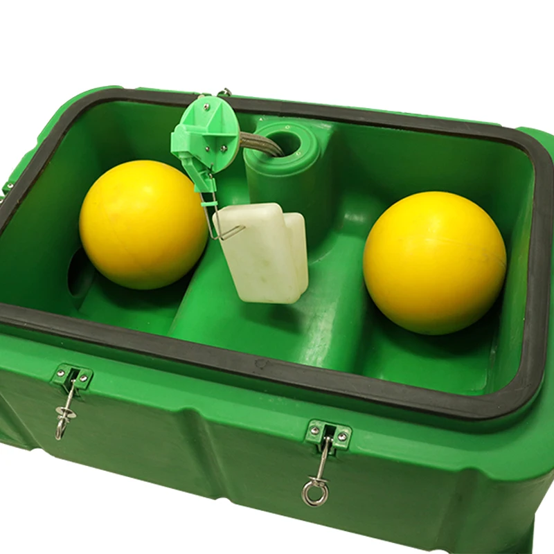 Hot Selling Automatic Heated Waterer Plastic Square Floating Ball