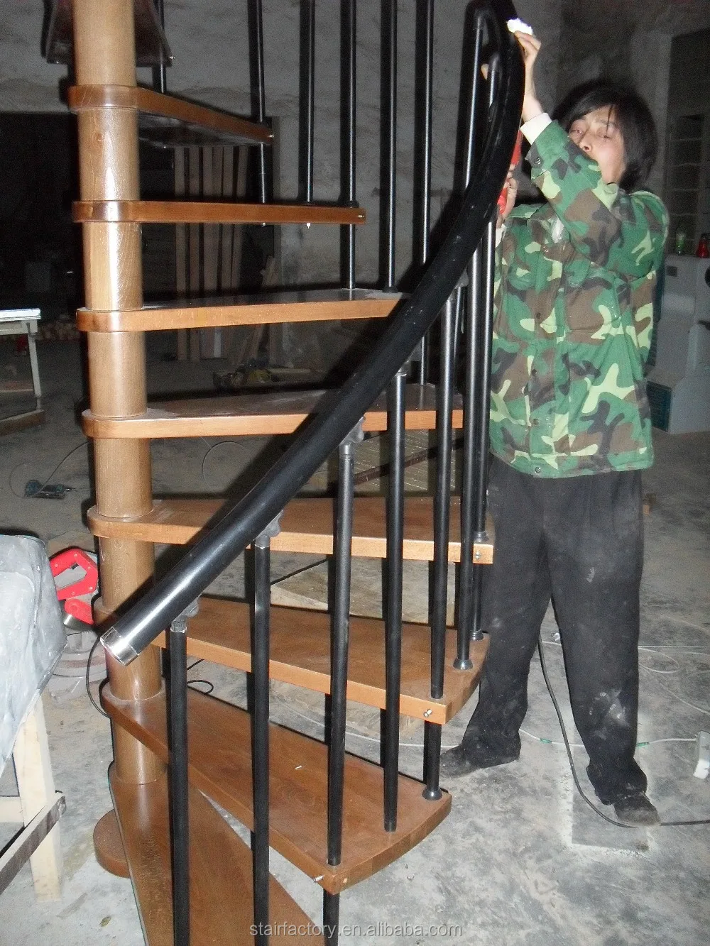 Australia Small Spiral Used Indoor Stairs,Wood Stair