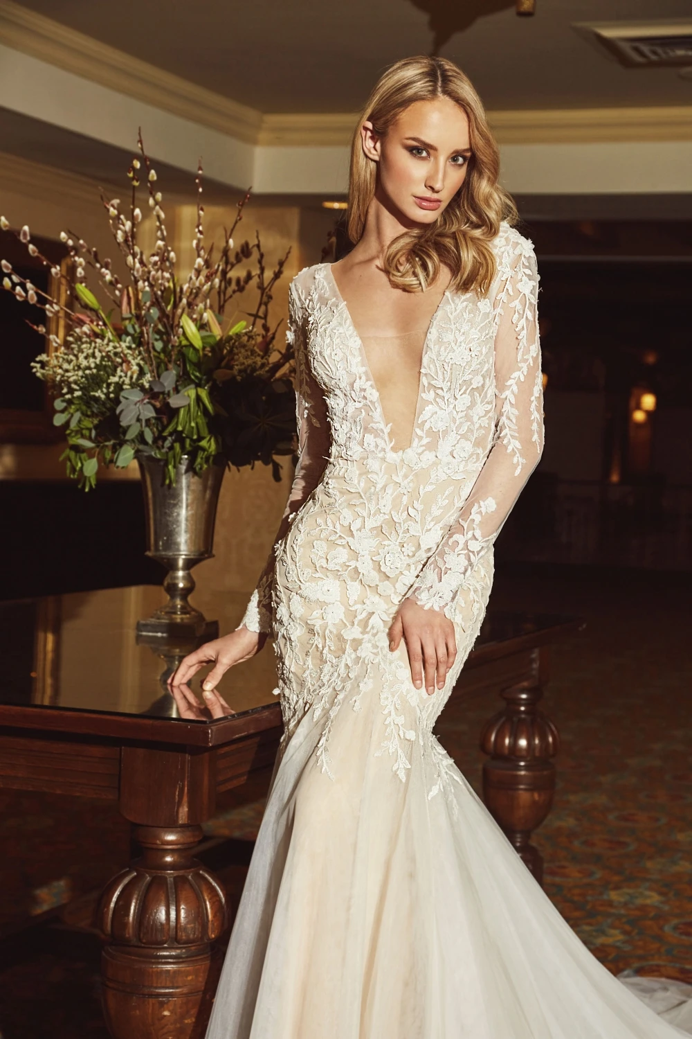 AC-1036 Elegant V Neck Long Sleeves Appliqued Detachable Skirt Mermaid Wedding Dress