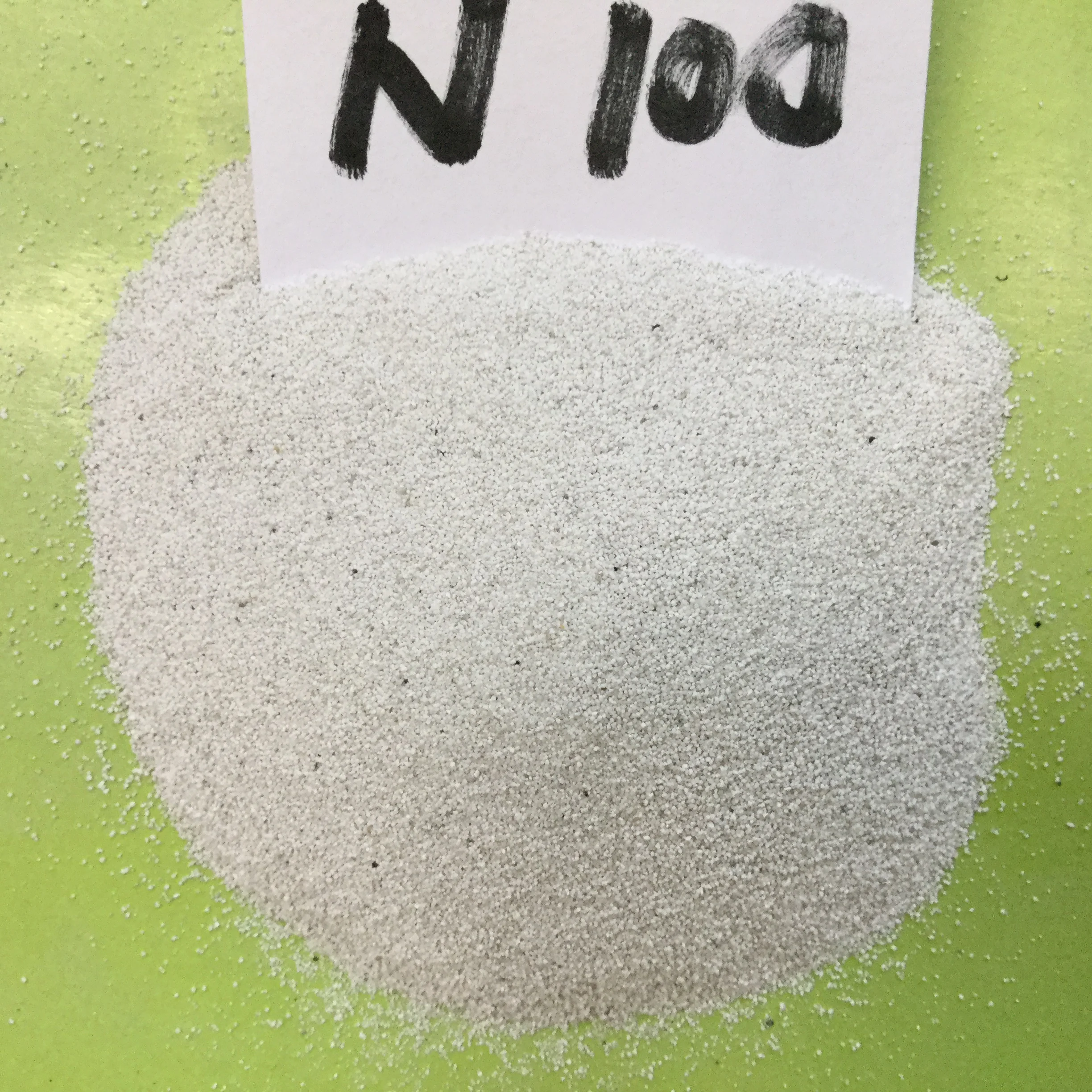 Factory Supply Hight Quality Hollow Glass Microspheres/glass beads N100