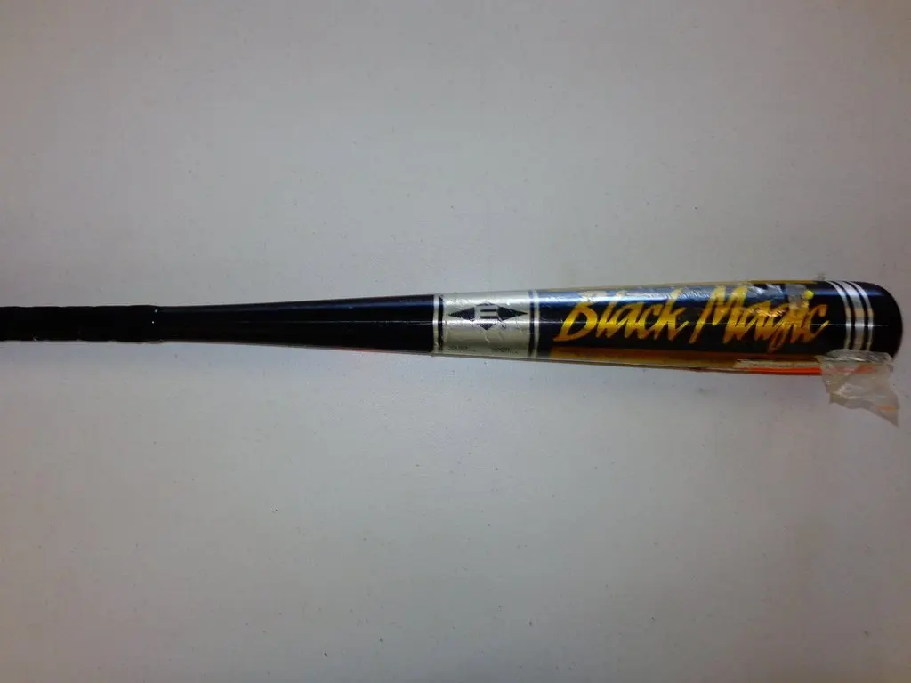 easton black magic bat