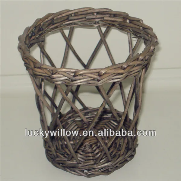 Wholesale Small Round Wicker Basket With Glass Bottle Candle Holder