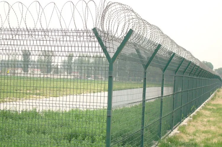 Heißes beschichtetes Höhe PVC des Verkaufs-2.5m schweißte Draht Mesh Airport Fence