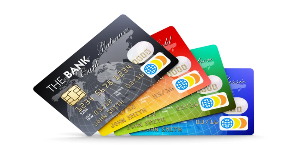 Зарплатная карта является. Пластиковые карточки. Пластиковые карты банковские. Зарплатная пластиковая карта. Банковские зарплатные карты.