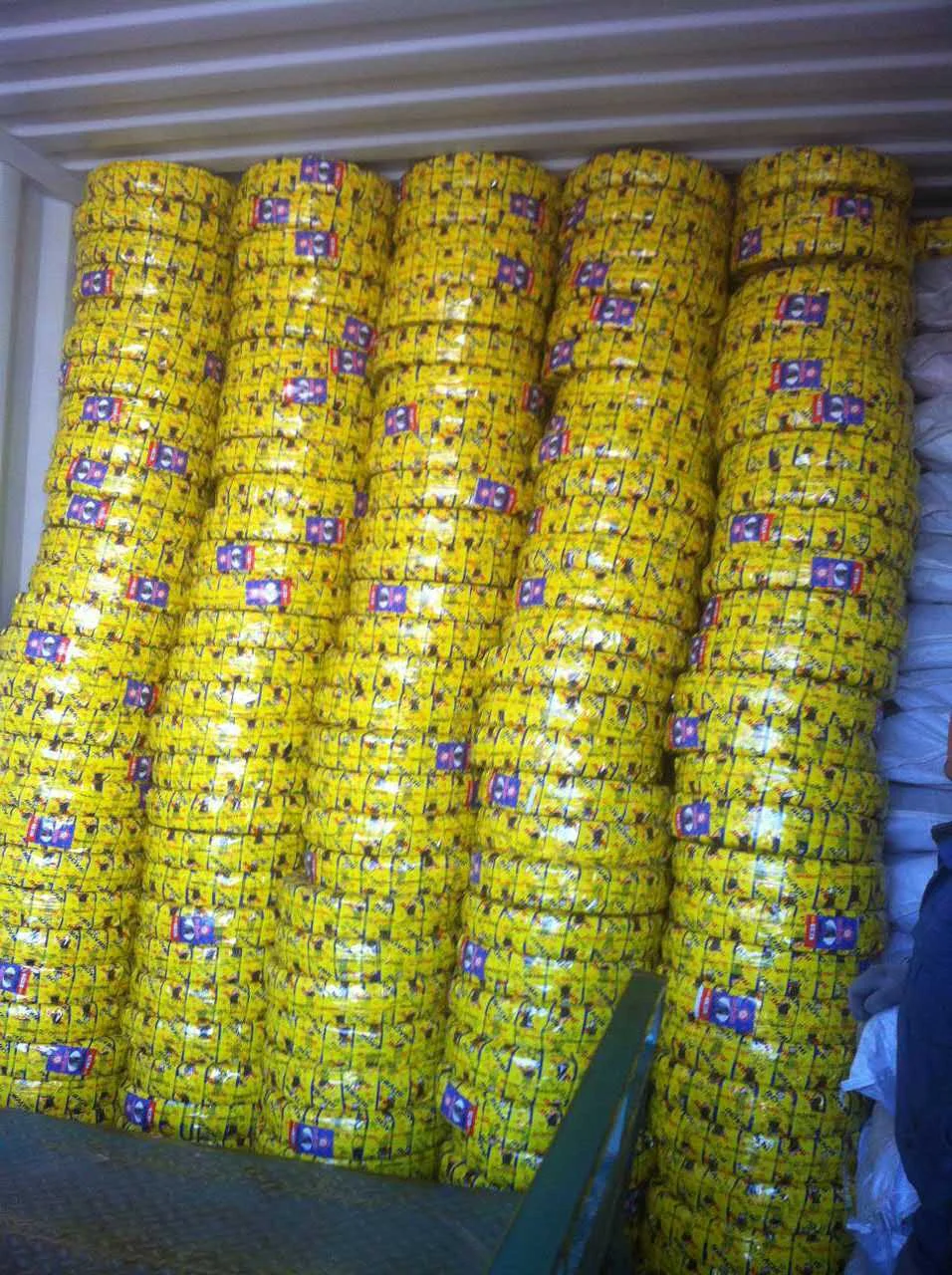 摩托车轮胎的不同包装方式