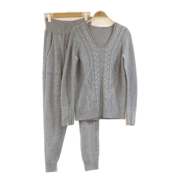 cable knit sweat suit