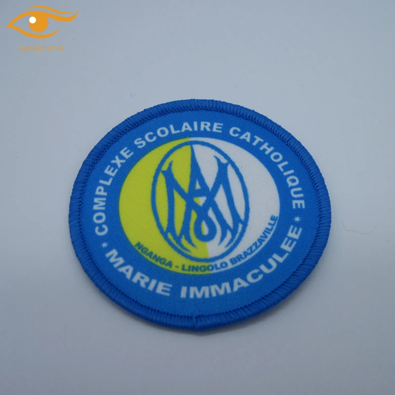 school badge 06.jpg