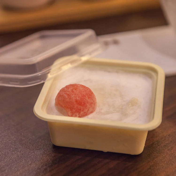 ice cream container with dome lid