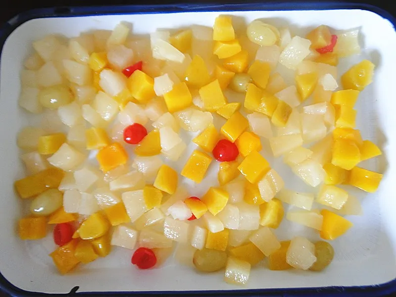 Canned Mixed Fruit With Wholesale Price/ Tin Pack Fruit Cocktail Buy
