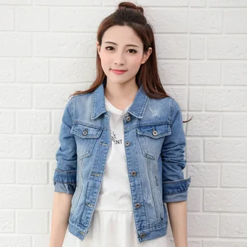 white denim jacket women outfit