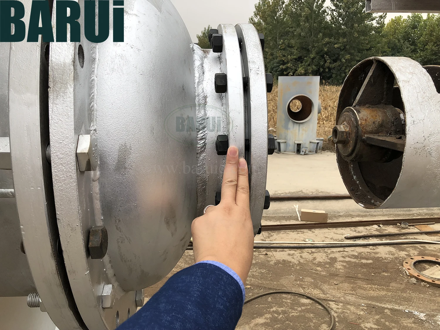 small pyrolysis plant (4).JPG