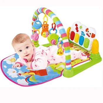 baby mat with hanging toys