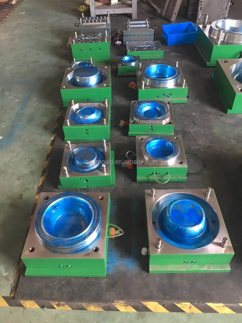 塑料注塑模具台州供应商洗脸盆模具