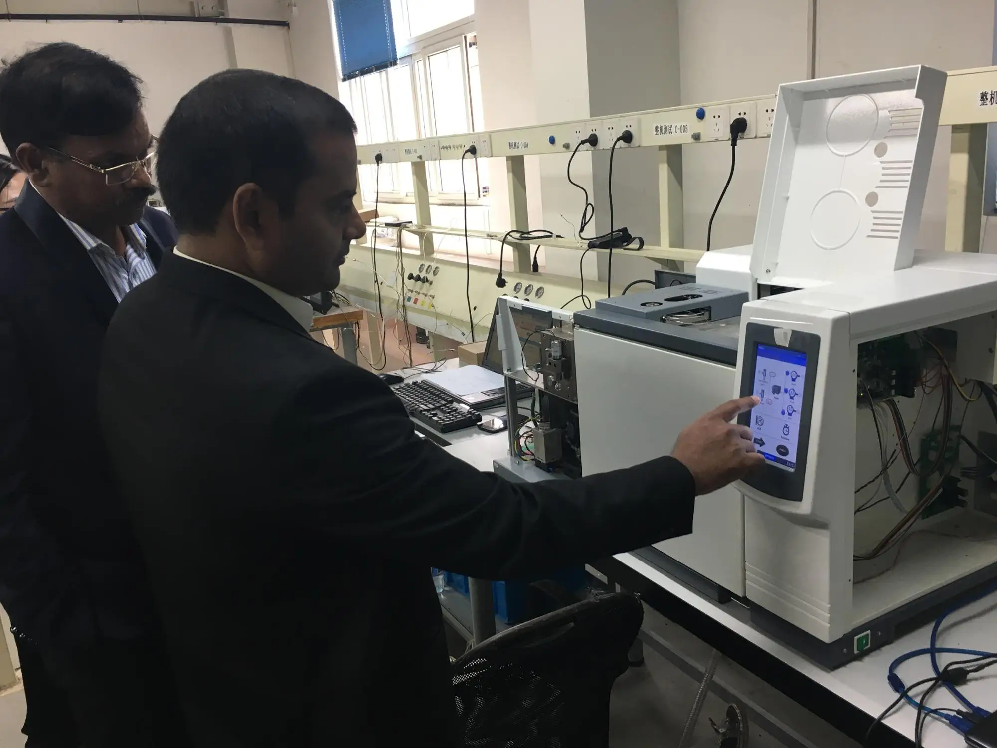 Drawell Dwgc1120 Fid Tcd Fpd Npd Detector Gc Chromatography Gas