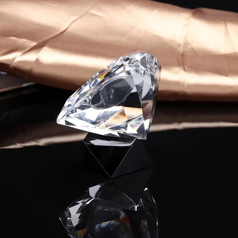 三角形水晶台钟刻促销水晶钟