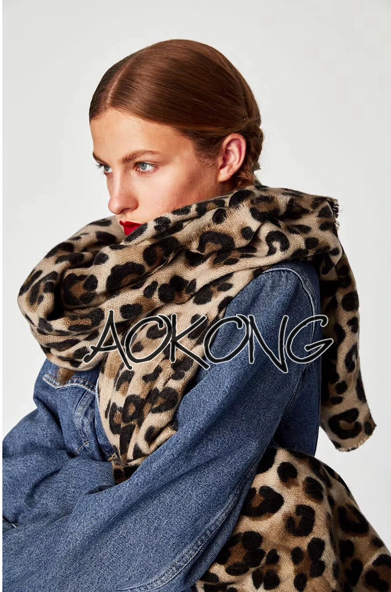 Леопардовый шарф Zara