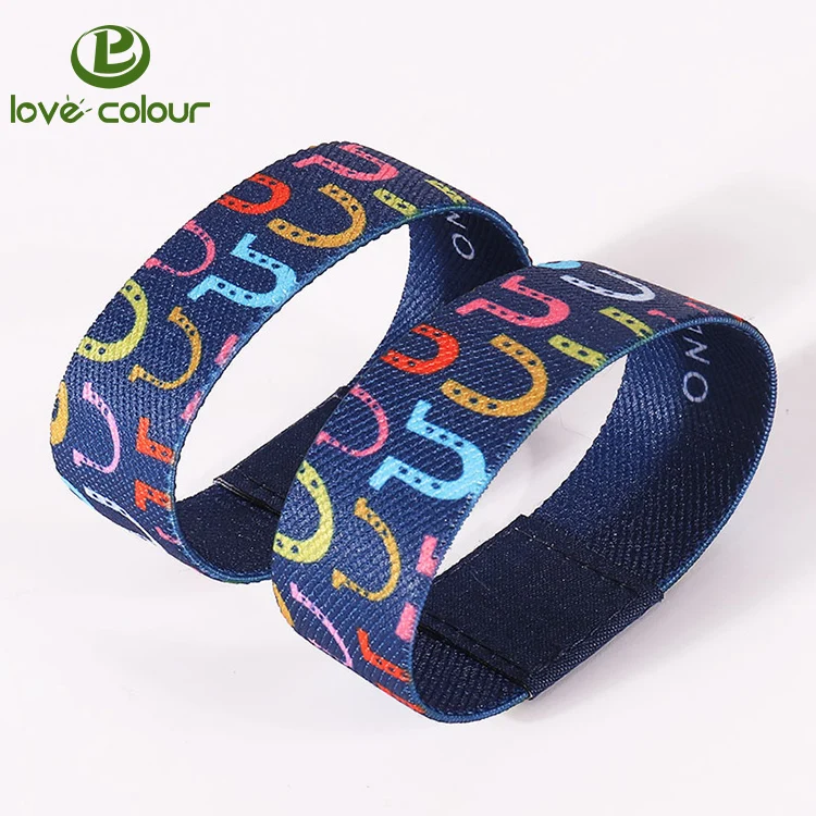 elastic wrist band (16)