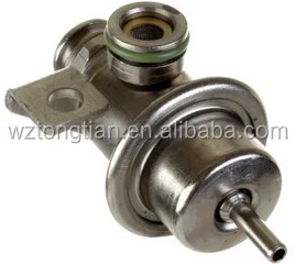 GM OEM-Fuel Injection Pressure Regulator 17113622