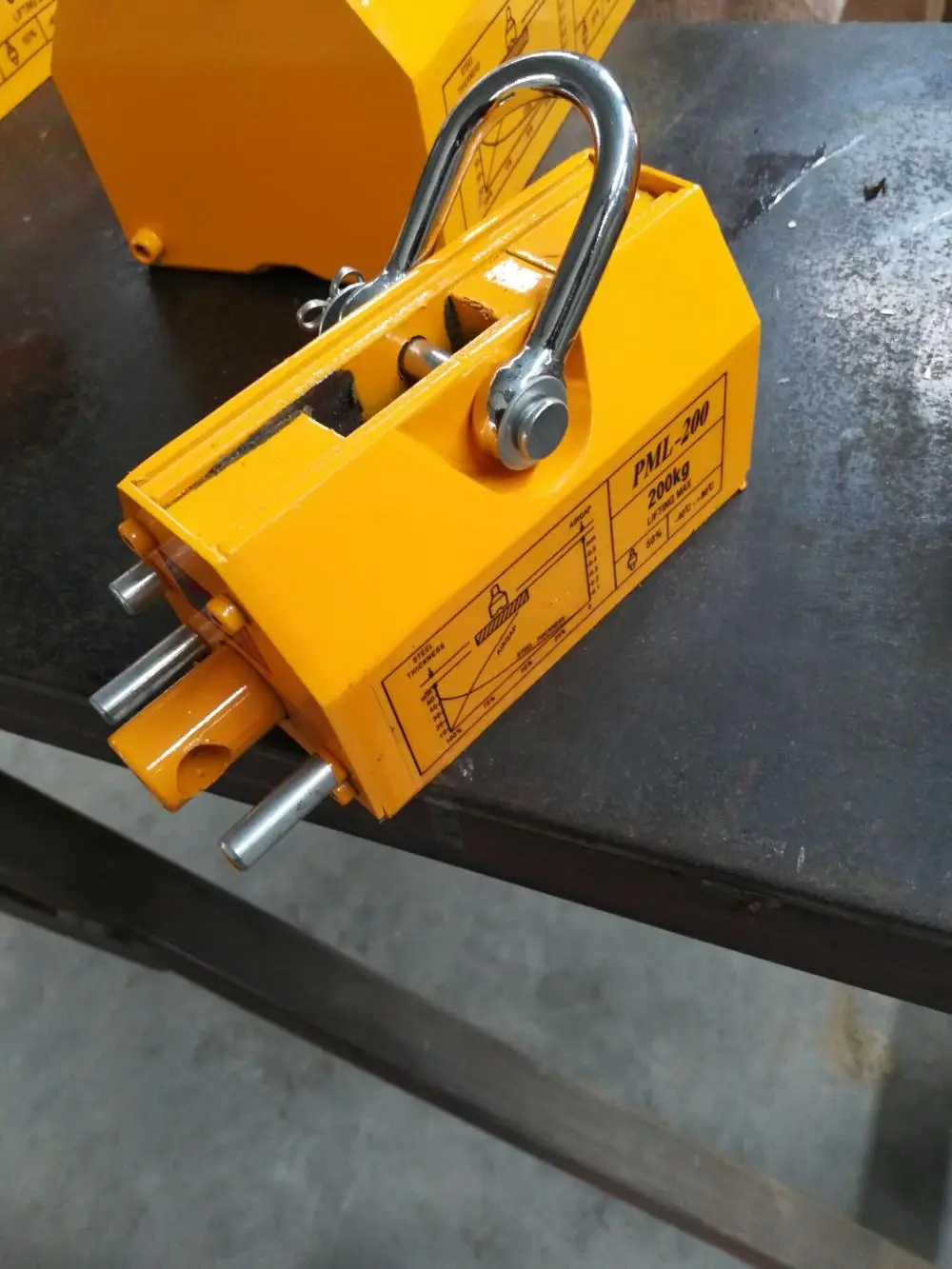 1 Ton Lifting Magnets Permanent Magnetic Lifter 500kg To 3000kg ...