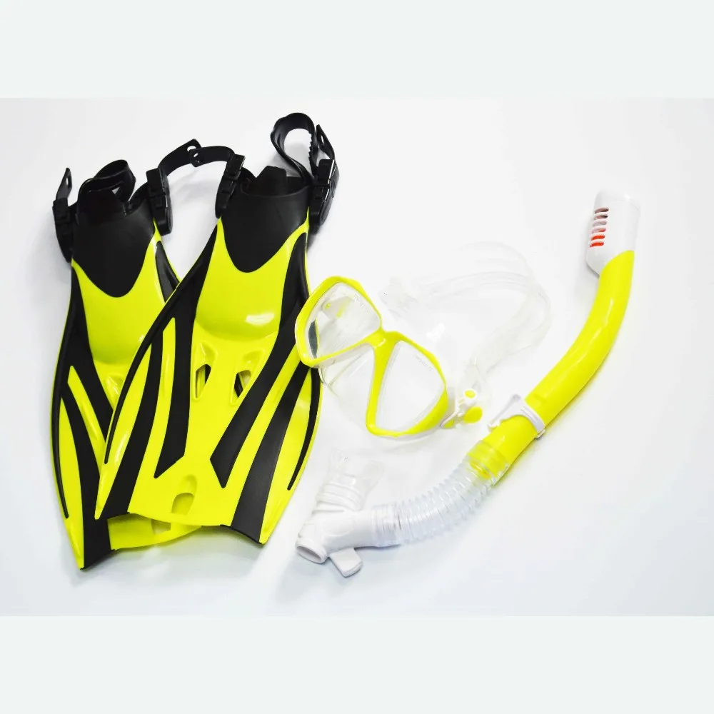 潜水装备-浮潜面具和脚蹼为孩子设置