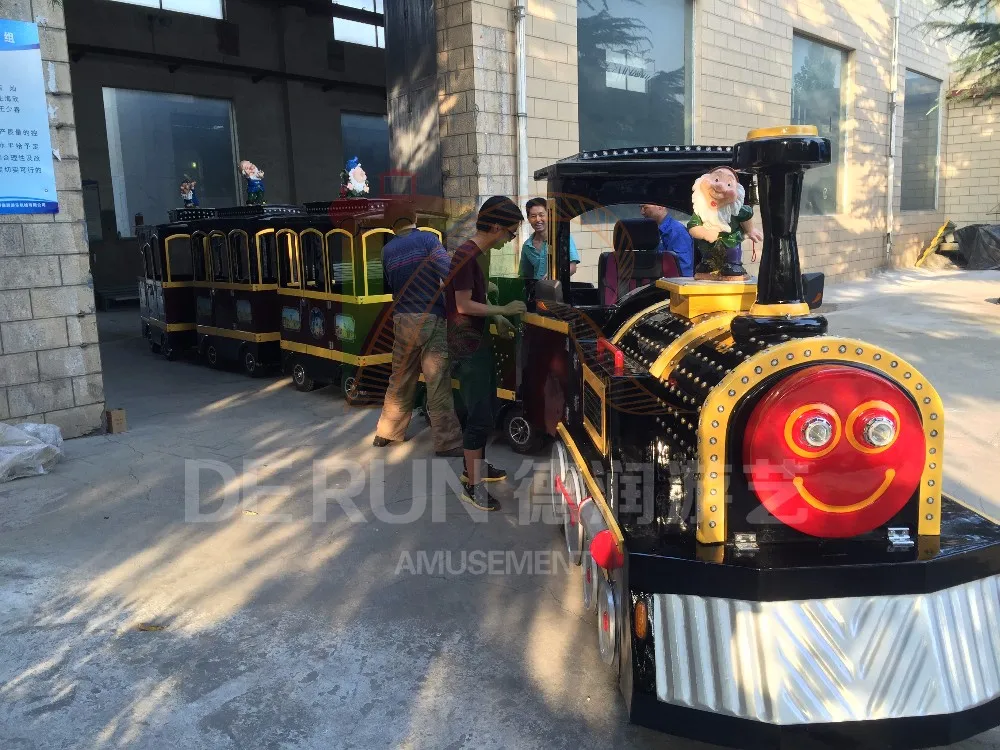 Newest Kids Outdoor Amusement Park Playground Equipment Trackless Train for Sale