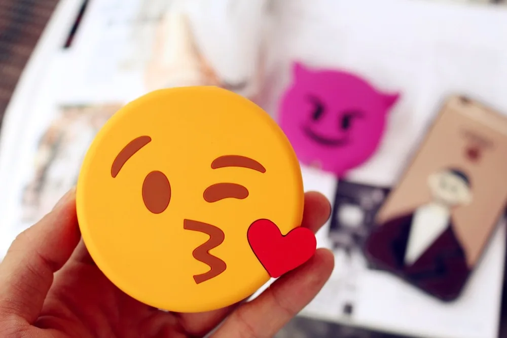 2019 Hadiah Natal Emoji Mobile Charger Emosi Unicorn Lucu 