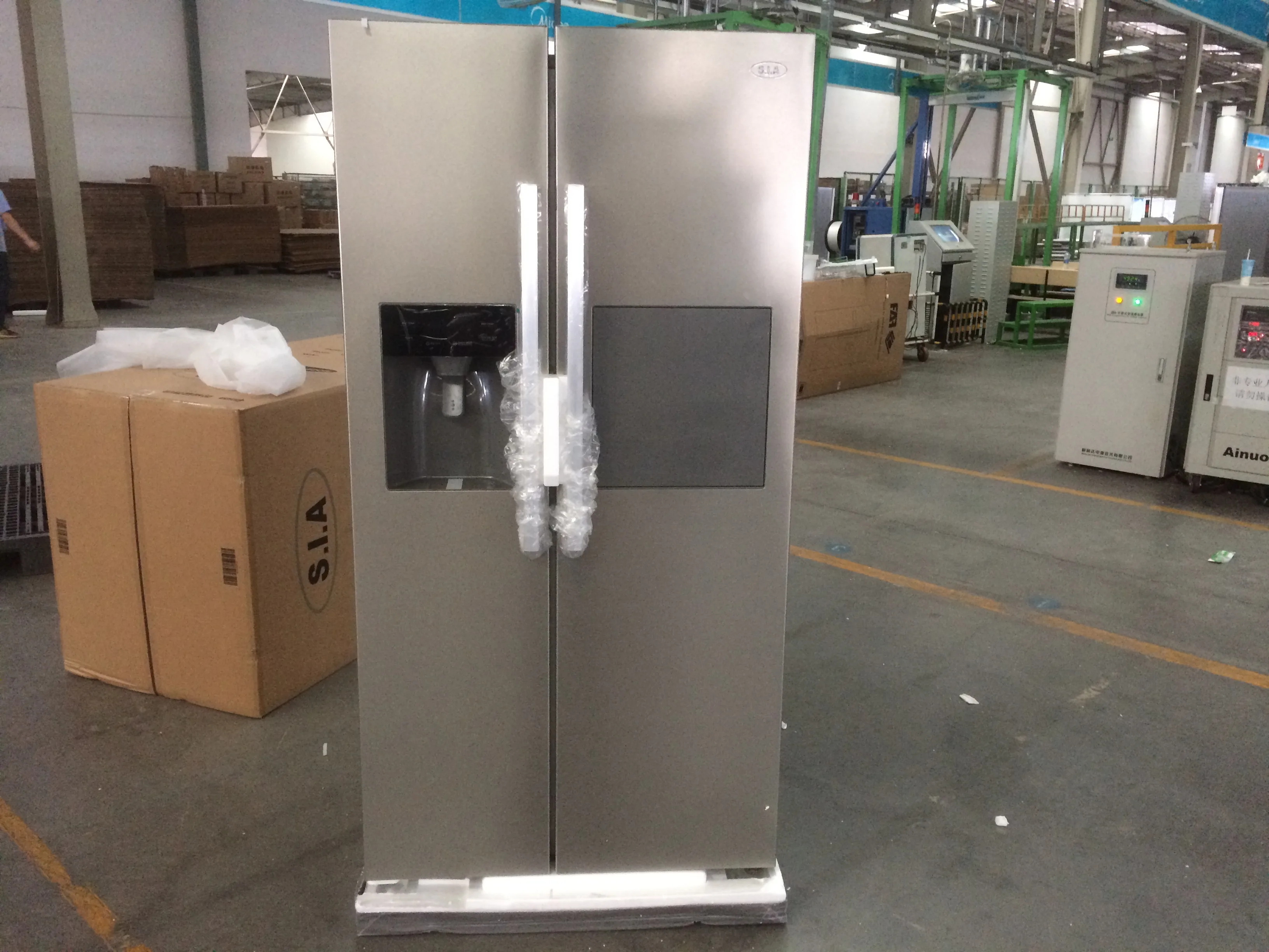 585L Stainless Steel Side By Side Refrigerator With Water Dispenser